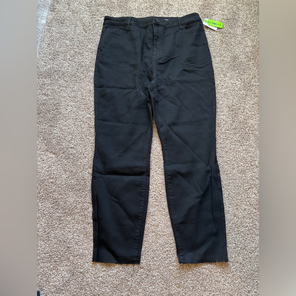 Susan Graver Black Jeans - Picture 4 of 7